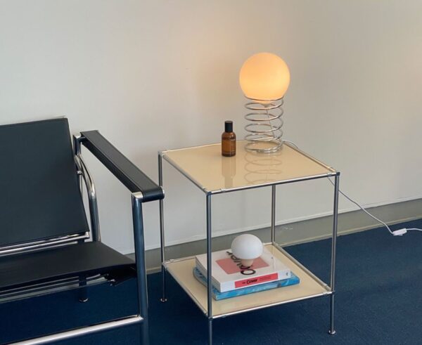 Bauhaus Table Lamp - Hình ảnh 4