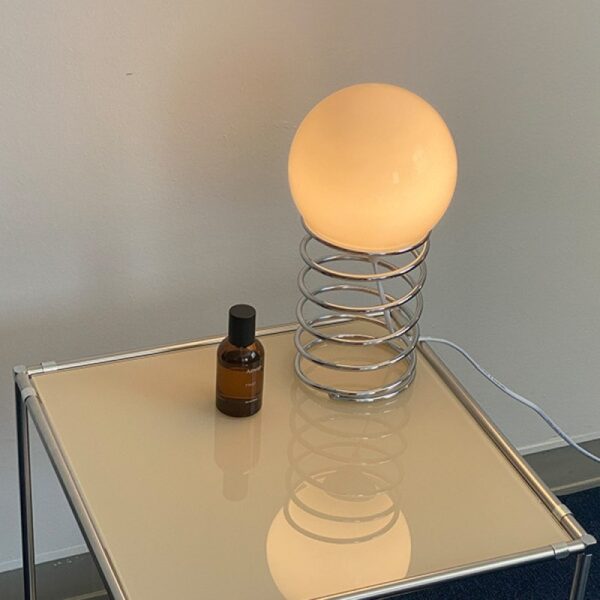 Bauhaus Table Lamp - Hình ảnh 5