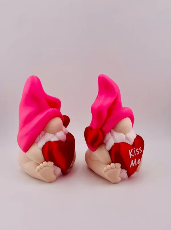 Cheeky Heart Gnome - Ảnh 2