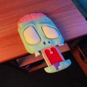 Zombie-Headphone-Stand-1-600x600